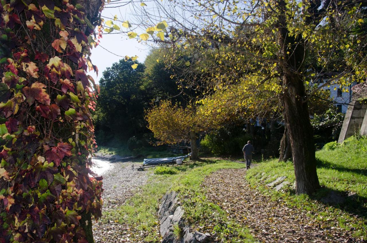 Anma Cottages The Secret Garden Pianello Del Lario Exterior foto