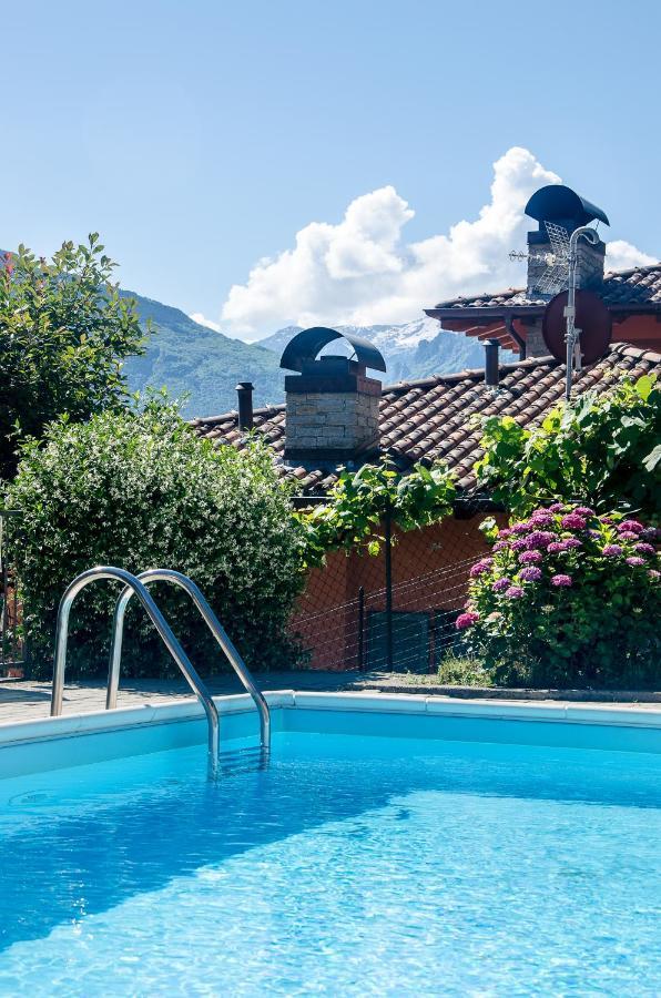 Anma Cottages The Secret Garden Pianello Del Lario Exterior foto