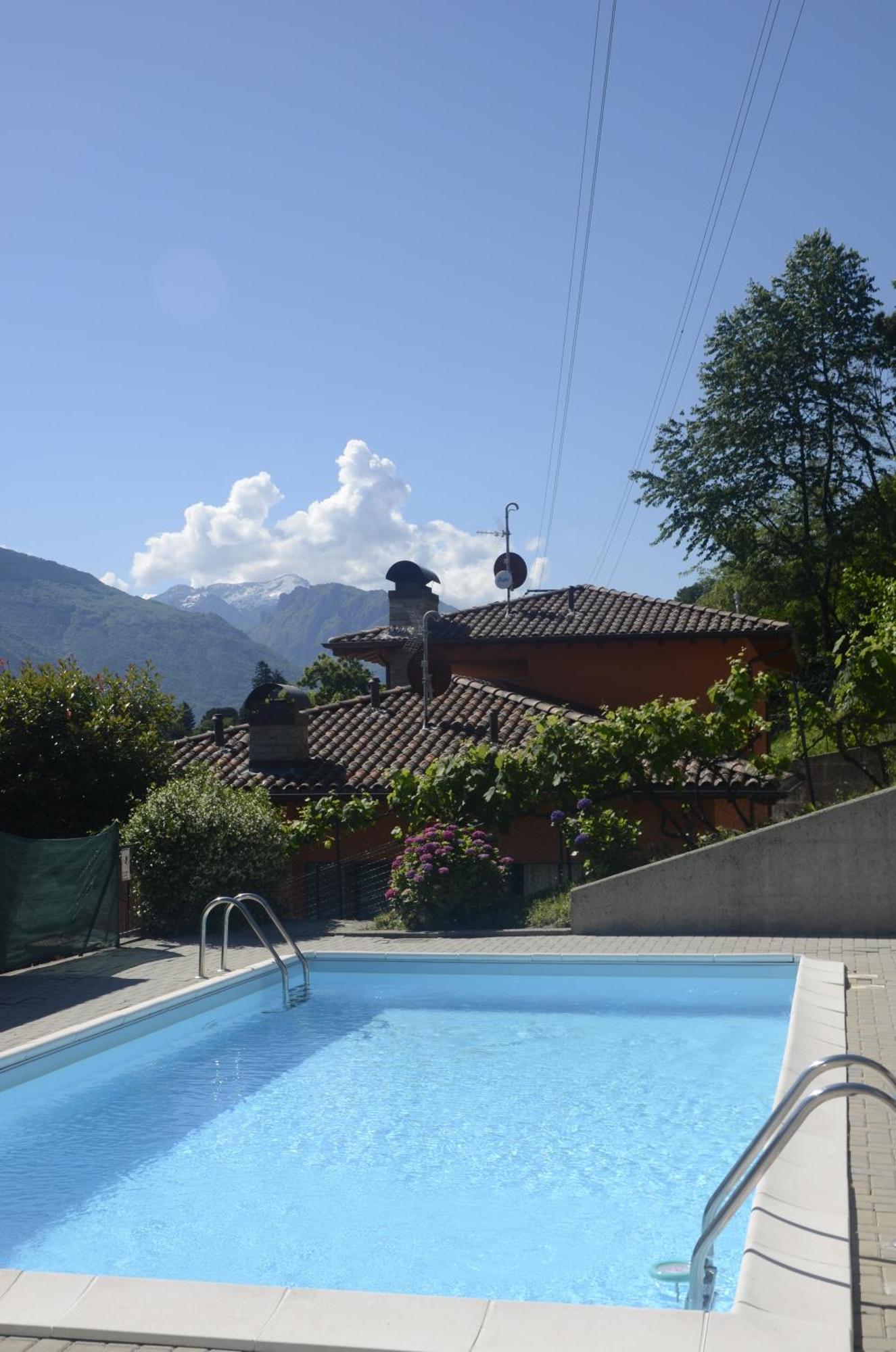 Anma Cottages The Secret Garden Pianello Del Lario Exterior foto